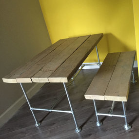 Rustic style table & bench