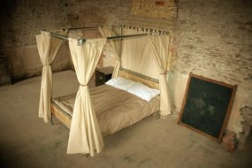 Four Poster Bed